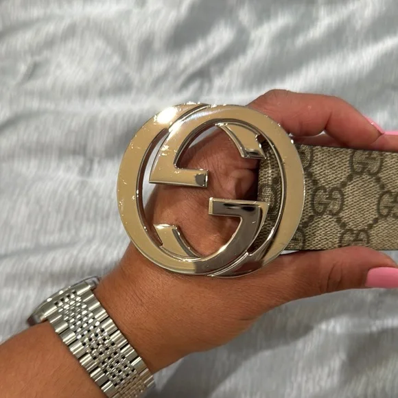 GG Supreme canvas belt finished with an interlocking G buckle. - Picture 9 of 13